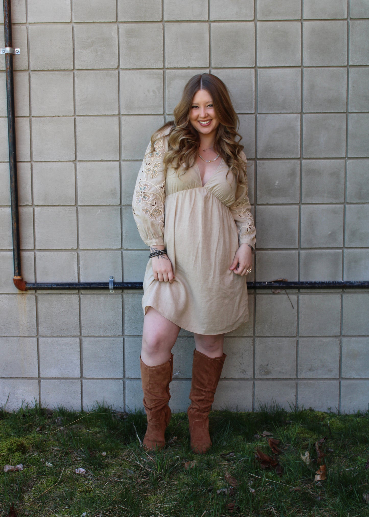 Natural 3/4 Embr. Sleeve V-Neck Mini Dress