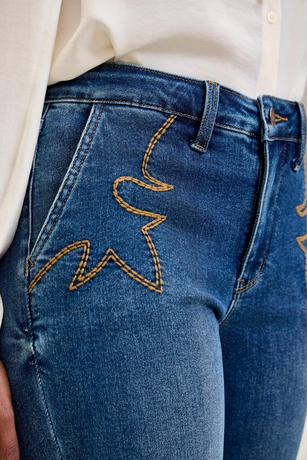 Daisy Bootcut w/Cowboy Boot Stitching Judy Blue Jeans