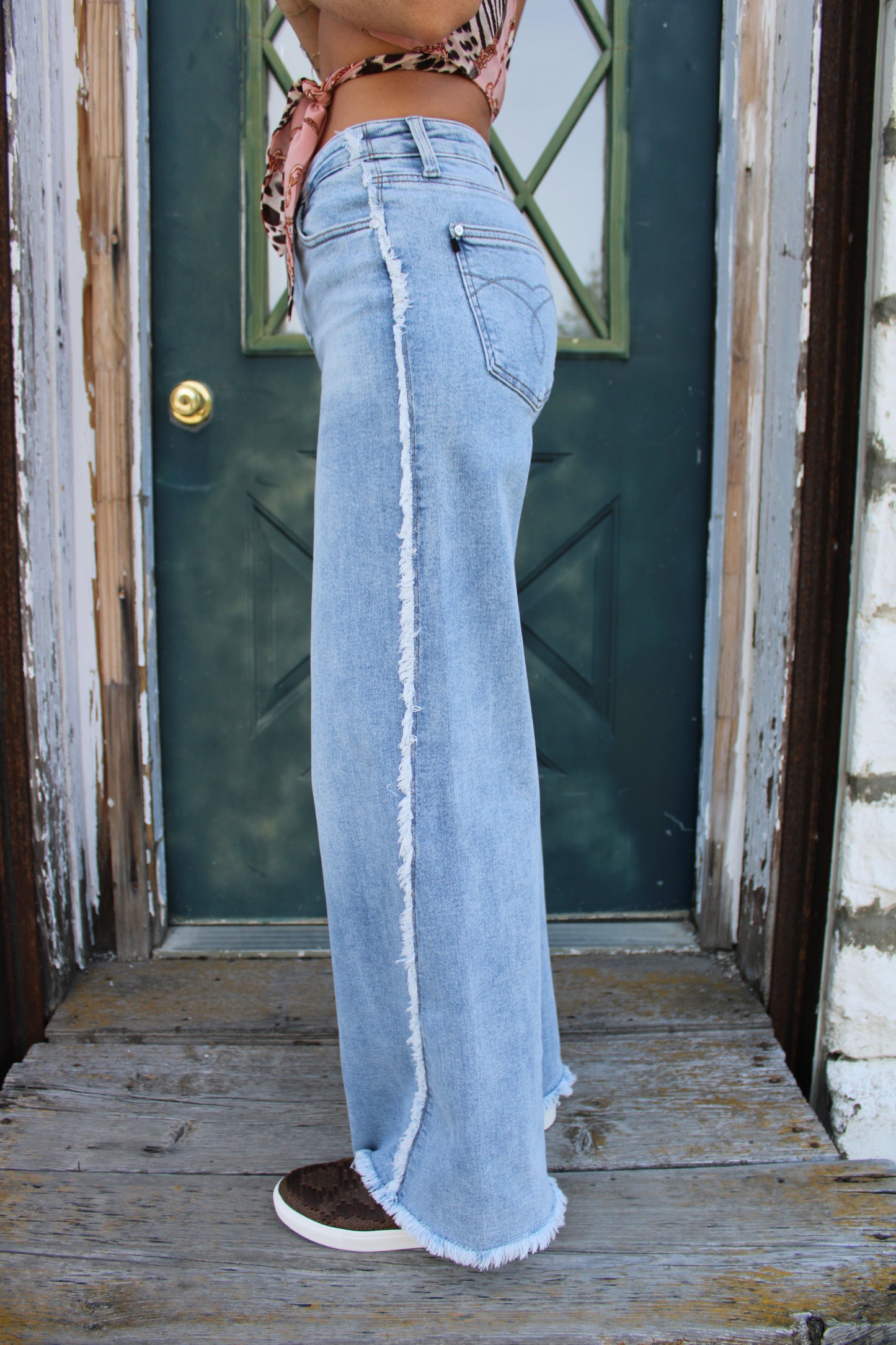 Judy Blue HW Retro Wide w/ Raw Twisted Outseam