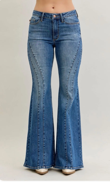 Judy Blue Mid-Rise Jaqueline Flare Double Angular Seam Jean