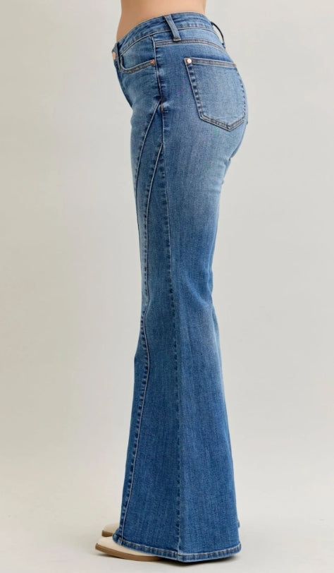 Judy Blue Mid-Rise Jaqueline Flare Double Angular Seam Jean