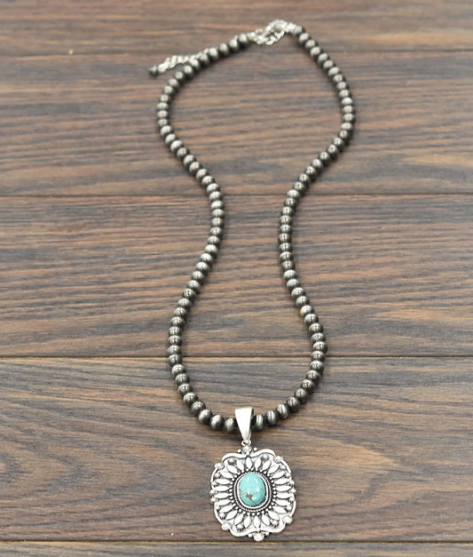 Turquoise Floral Pendant Beaded Necklace